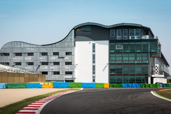 4 - Réceptif Magny-Cours-1720(1) 4 - Réceptif Magny-Cours-1720(1)